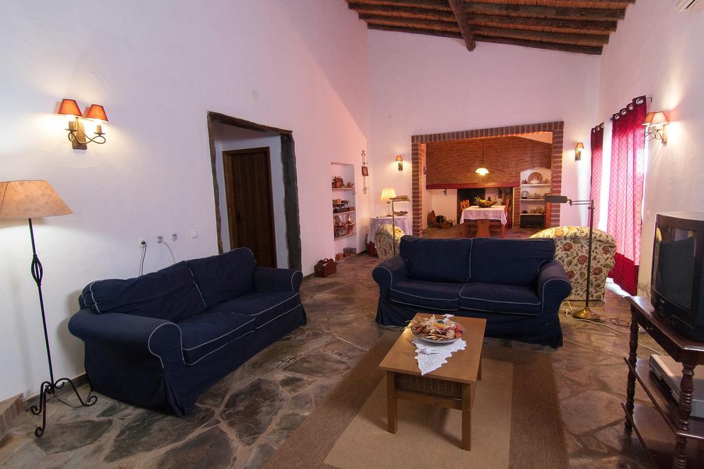 Monte Farropo Otel Monsaraz Oda fotoğraf
